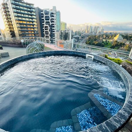 Cozy 1 Bed Apt & Spa,Free Parking ,Phenomena Views Melbourne Luaran gambar