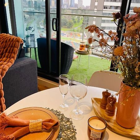 Cozy 1 Bed Apt & Spa,Free Parking ,Phenomena Views Melbourne Luaran gambar