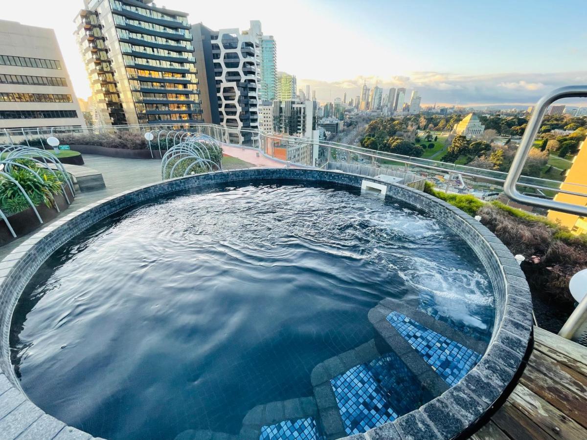 Cozy 1 Bed Apt & Spa,Free Parking ,Phenomena Views Melbourne Luaran gambar