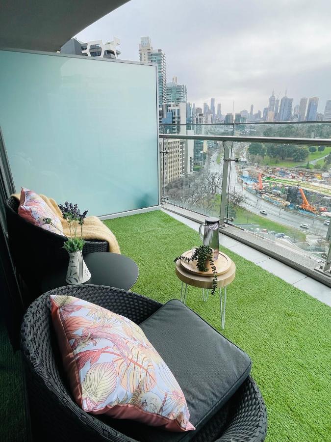 Cozy 1 Bed Apt & Spa,Free Parking ,Phenomena Views Melbourne Luaran gambar